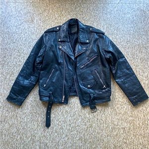 80s VINTAGE LEATHER JACKET⭐️